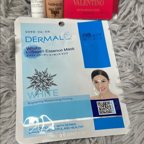 Ipsy Yellow Patterned Bag & OLAPLEX No8 Hair Mask & Farmasi Polish & Face Mask - Picture 5 of 11